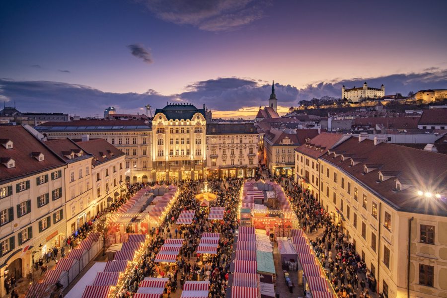 BRATISLAVA + BEČ/ AVIO